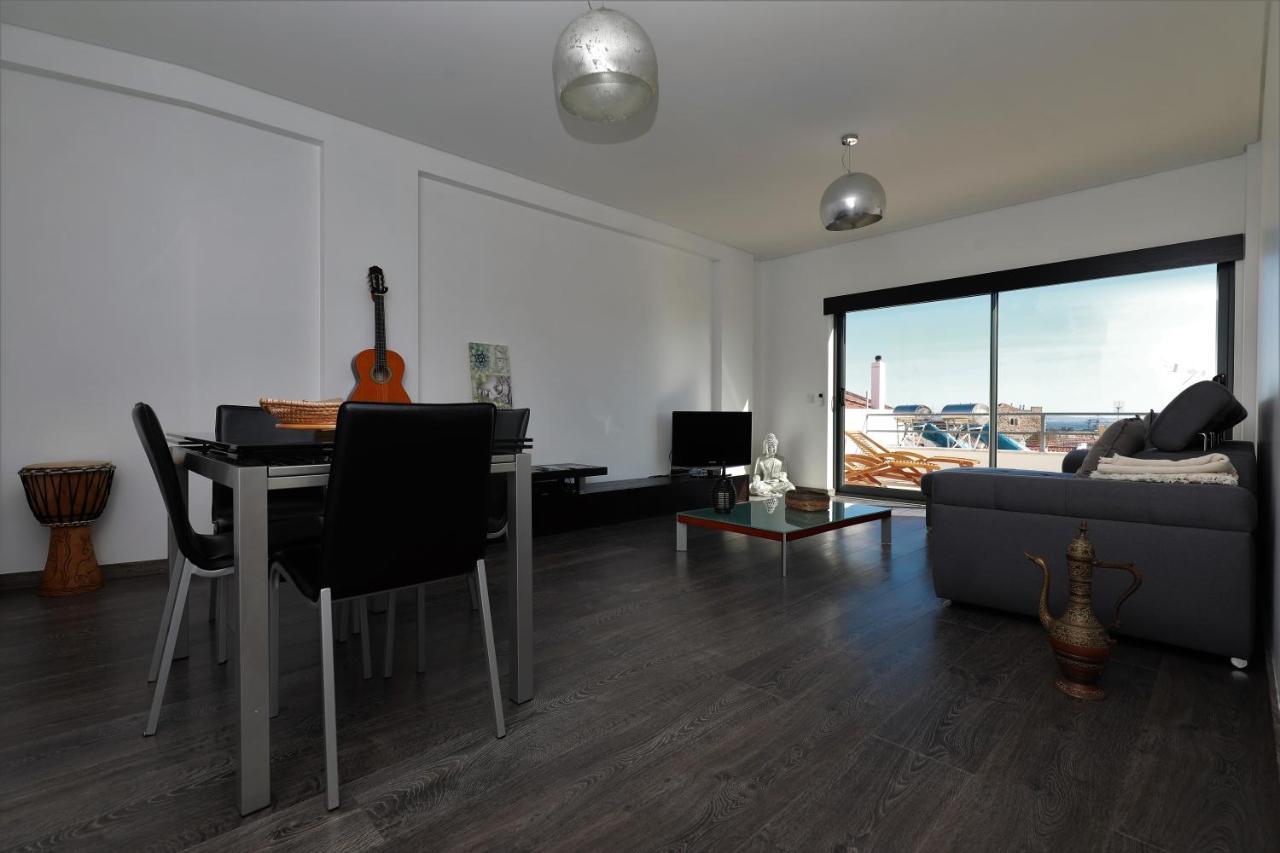 סינס Castle In Blue Apartments-Sea View מראה חיצוני תמונה